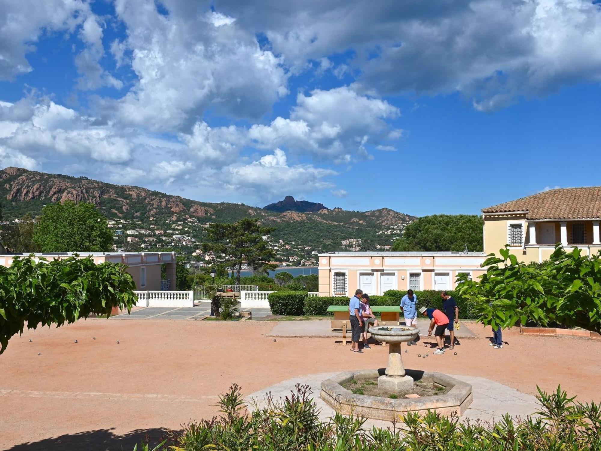 Apartment Village Cap Esterel - Le Village-53 By Interhome Saint-Raphaël Kültér fotó